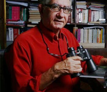 Poeta Ernane Gusmão recebe, hoje, Prêmio Acadêmico de Arte e Literatura