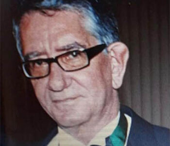 Poeta Ernane Gusmão recebe “Prêmio Acadêmico de Arte e Literatura” da Academia de Medicina da Bahia