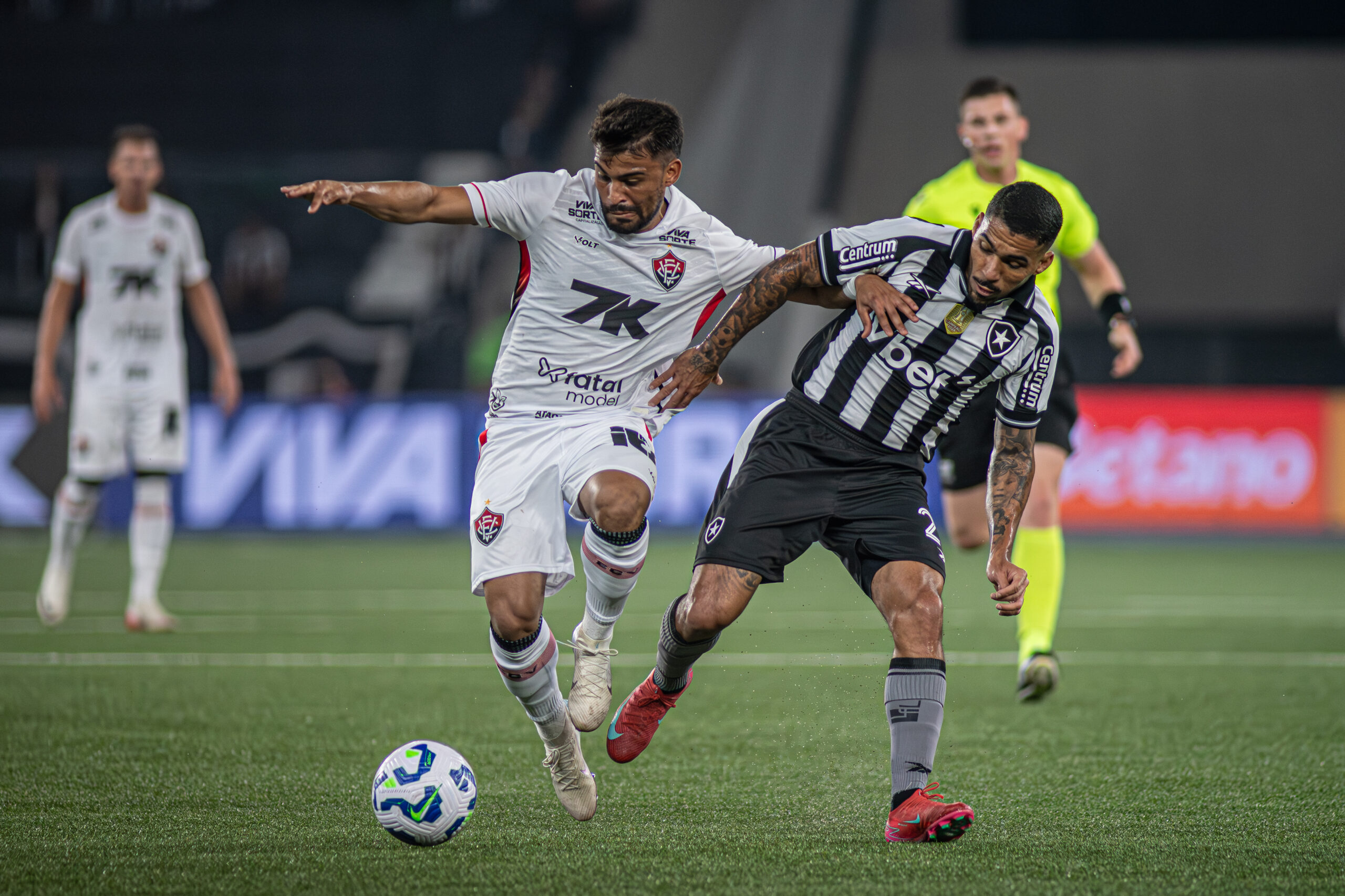 No momento você está vendo Vitória segura empate sem gols contra Botafogo no Rio