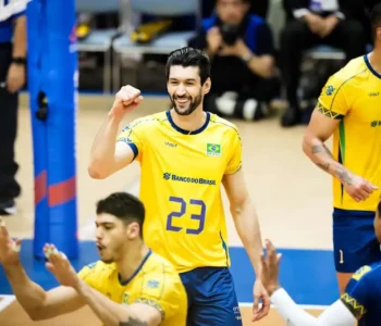 Brasil derrota Argentina e segue líder na Liga das Nações Masculina