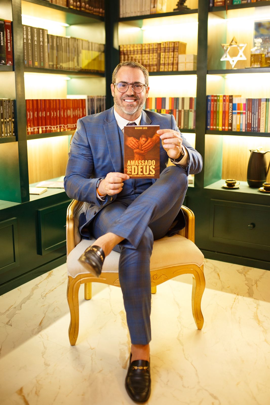 No momento você está vendo Magno Luis estreia na literatura com o livro “Amassado por Deus”