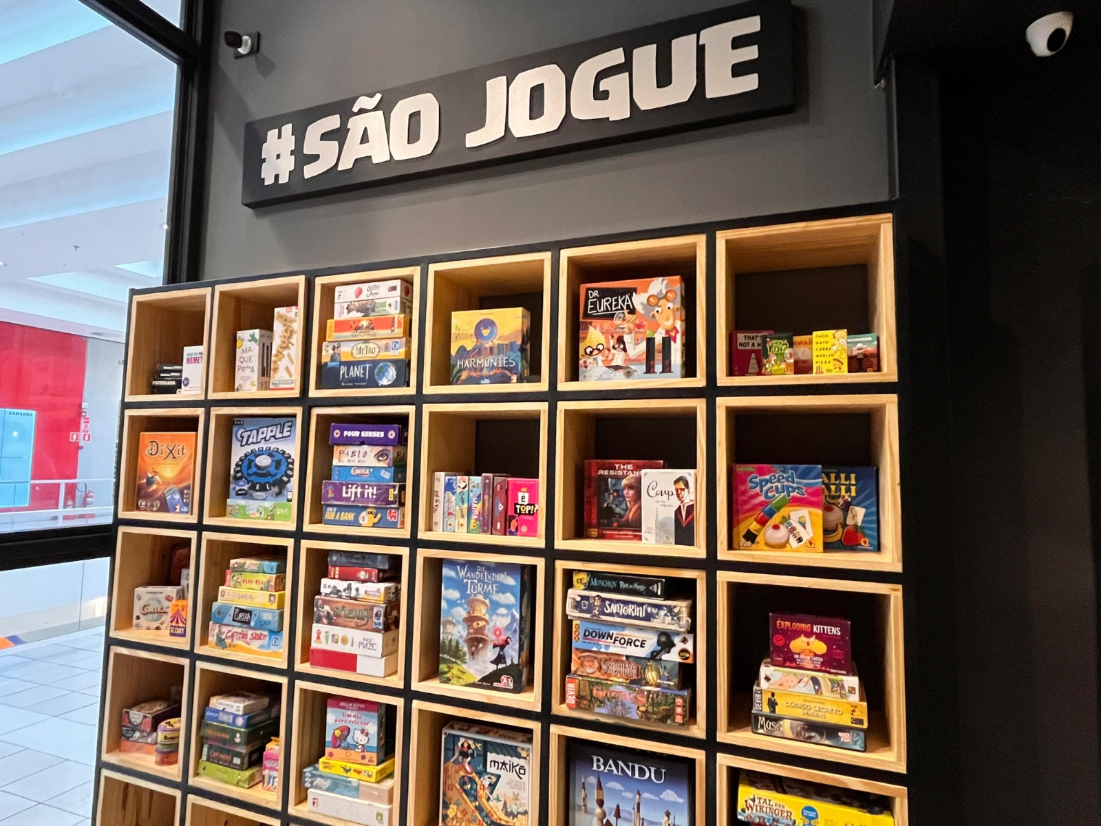 No momento você está vendo Shopping Paralela amplia mix de lojas e comemora novas inaugurações no semestre
