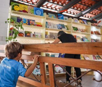 Escola Lua Nova celebra 40 anos com lançamento de livro sobre sua trajetória