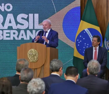 “Mundo está ávido para fazer negociação com o Brasil”, afirma Lula