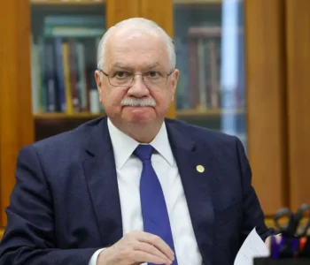 Edson Fachin é eleito presidente do STF; Moraes será o vice