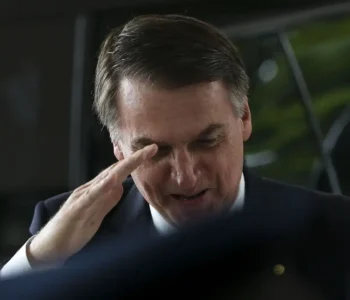 Relatório da PF diz que Bolsonaro movimentou R$ 30,5 milhões em um ano