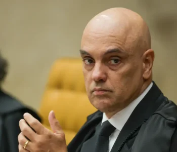 Moraes determina vigilância integral de Bolsonaro pela polícia penal