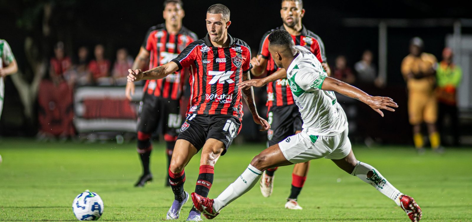 No momento você está vendo Vitória cede empate ao  Juventude no final e torcida vaia indignada