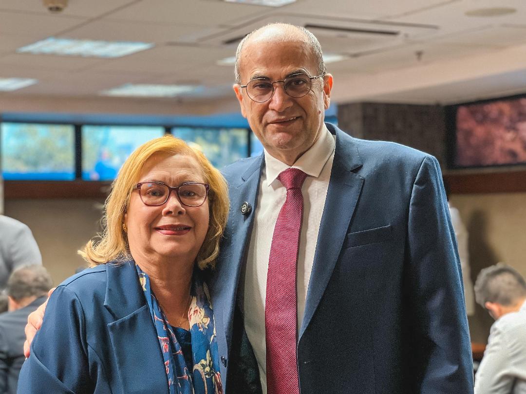 No momento você está vendo Hassan propõe e Alba aprova o Dia Estadual dos Secretários Municipais de Saúde da Bahia