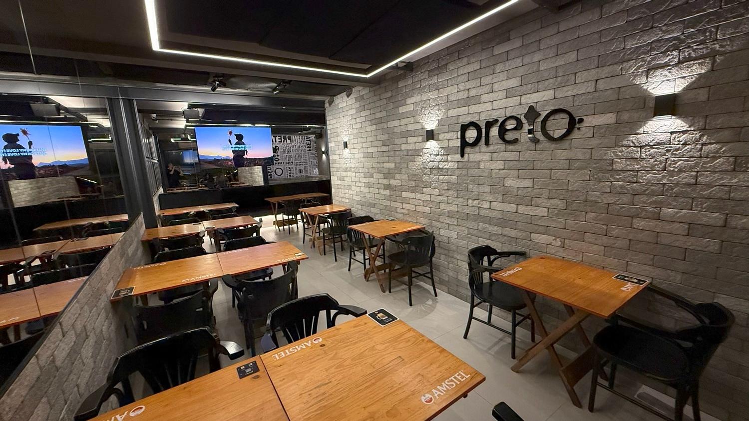 No momento você está vendo Preto Bar celebra 15 anos com novo espaço para eventos intimistas na Pituba