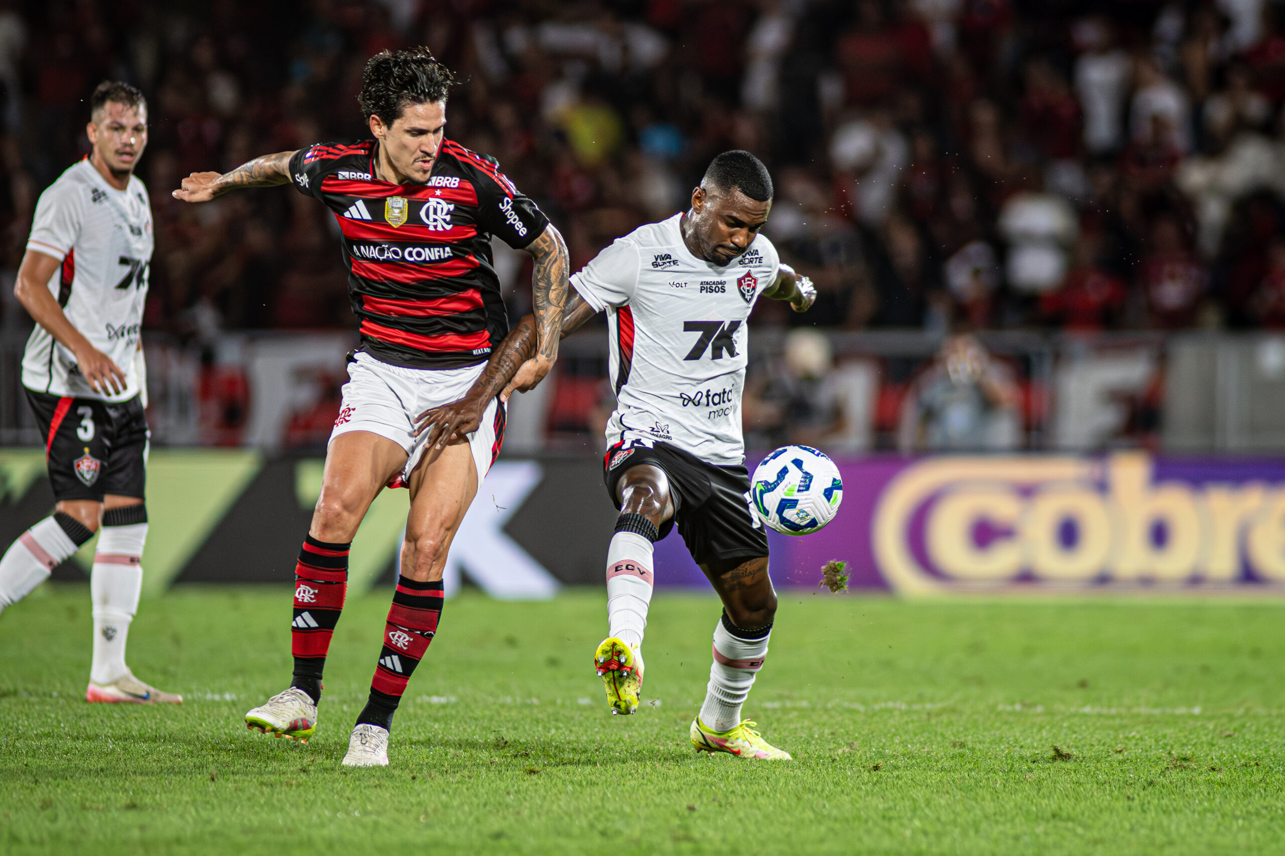 No momento você está vendo Rapaz, que foi isso? Vitória tem de levantar