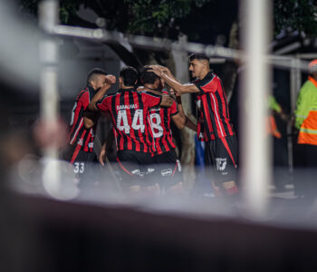 Vitória cede empate ao palmeiras e frustra torcedor