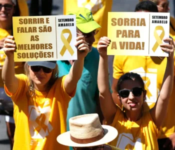 Pediatras alertam para aumento de autoagressão entre adolescentes