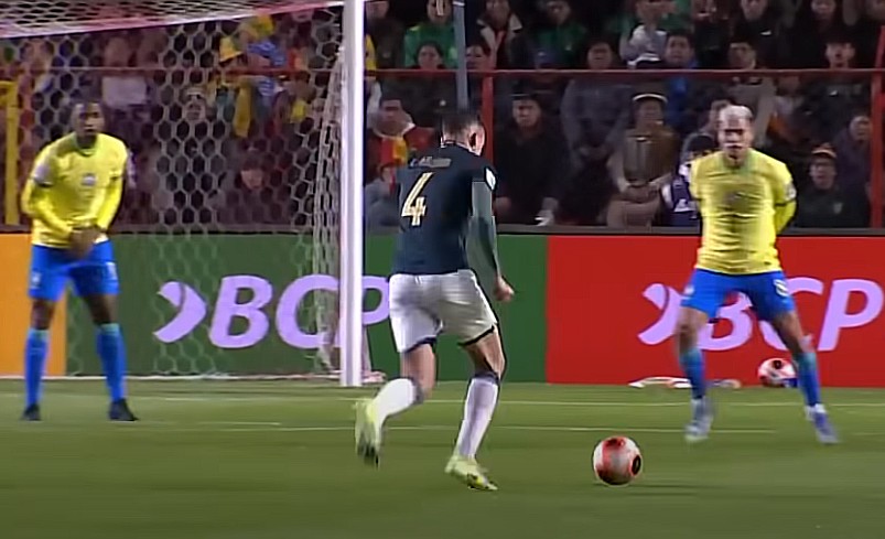 No momento você está vendo Brasil perde para Bolívia na altitude jogando mal