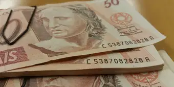 No momento você está vendo Comissão do Senado aprova isenção do IR para quem ganha até R$ 5 mil