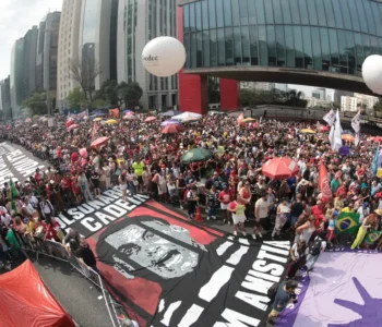 Em todo país, milhares protestam contra anistia e PEC da Blindagem