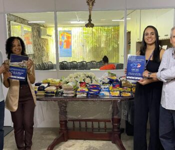 CRA-BA entrega alimentos arrecadados à Paróquia Ascensão do Senhor