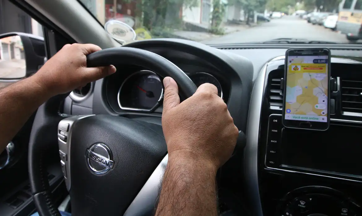 No momento você está vendo PGR é contra vínculo trabalhista entre motoristas e aplicativos