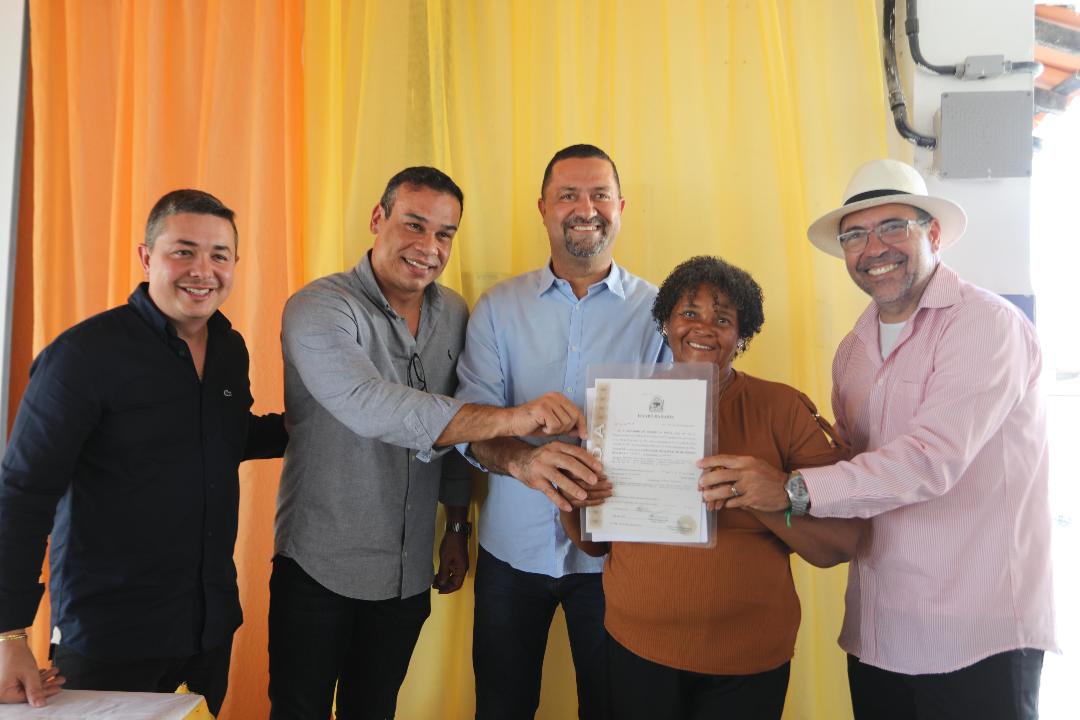 No momento você está vendo Portal do Sertão celebra a entrega de títulos de terra para famílias agricultoras