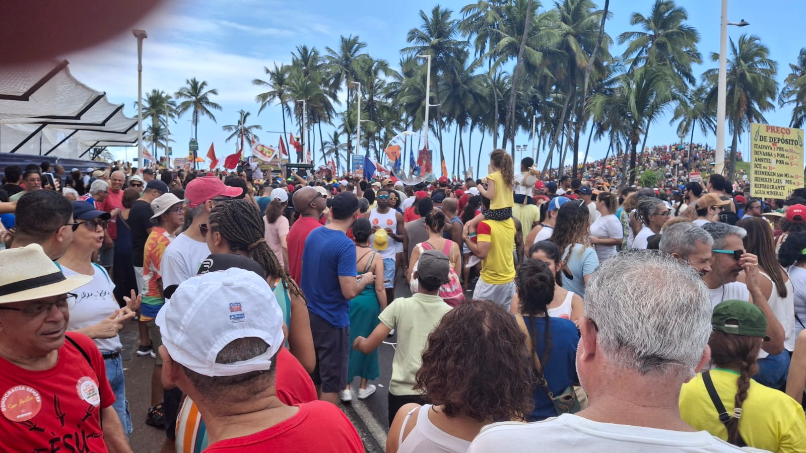 No momento você está vendo Atos contra anistia e a PEC da Blindagem ocorrem hoje em todo país