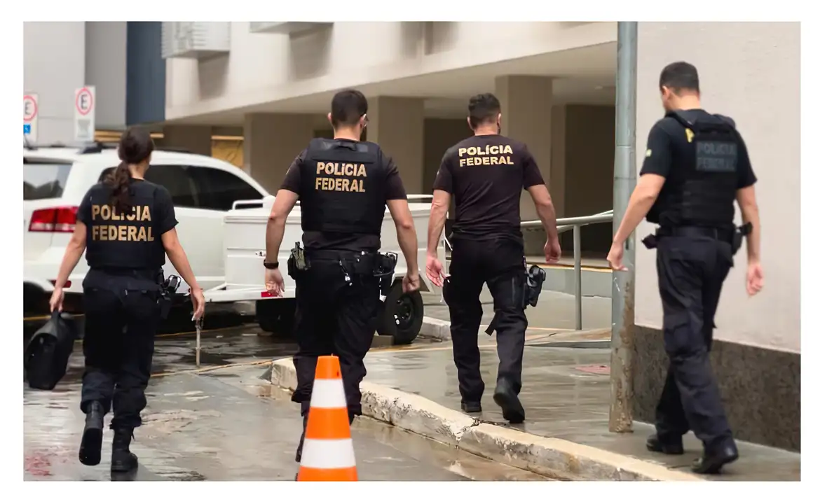 No momento você está vendo Delegados da PF alertam sobre riscos da PEC da Blindagem