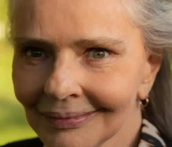 Cantora e compositora Angela Ro Ro morre aos 75