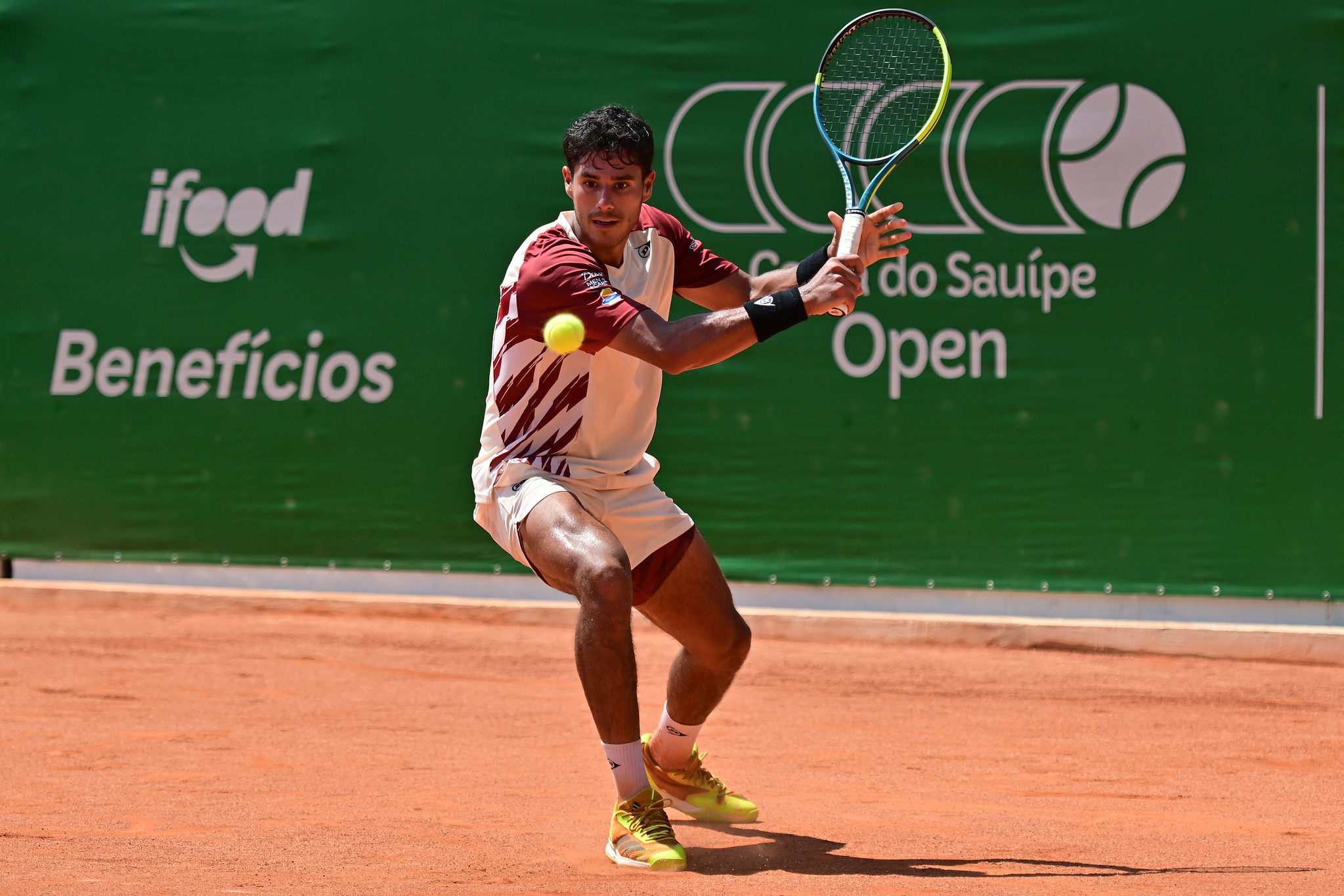 No momento você está vendo Sol e calor marcam o início das oitavas no Costa do Sauípe Open