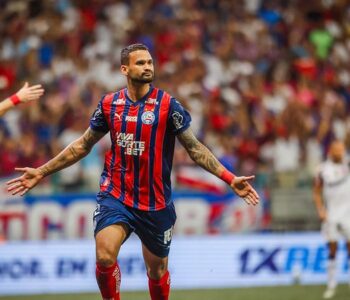 Bahia quebra tabu, vence e tira liderança do Flamengo