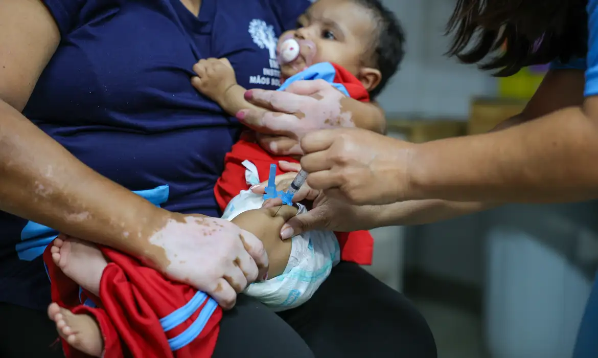 No momento você está vendo Casos de coqueluche crescem e provocam internações e mortes
