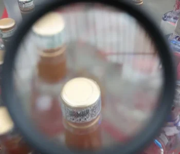 Intoxicação por metanol: Brasil tem 36 casos confirmados e sete mortes