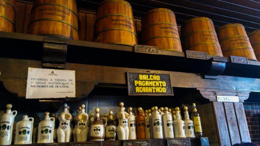 No momento você está vendo Bar Cravinho do Pelourinho diz não haver irregularidade na produção de bebida