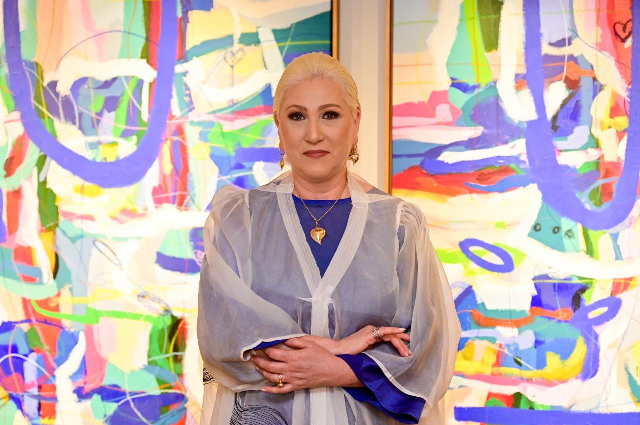 No momento você está vendo Com exposição individual em Salvador, Ana Serafin celebra 25 anos de carreira