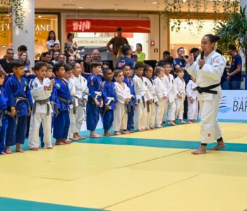 Muitas brincadeiras, esporte e diversão no fim de semana das crianças do Shopping Barra