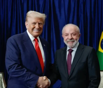 Trump se reúne com Lula e diz admirar a carreira do presidente do Brasil