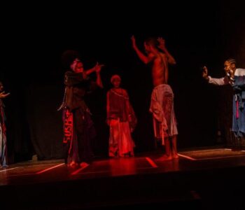 Teatro Módulo: projeto Terças Culturais encerra 2025 com espetáculo-impacto sobre racismo