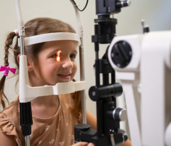 Erros de refração são as principais causas de deficiência visual infantil