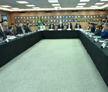 Governo cria comitê de enfrentamento da crise do metanol