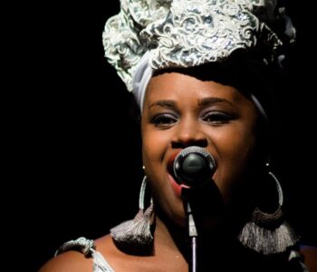 Savannah Lima apresenta show “Oferendas” no Espaço Cultural Alagados