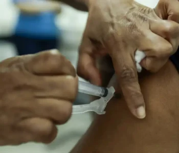 Dia D de multivacinação é realizado neste sábado em todo o país