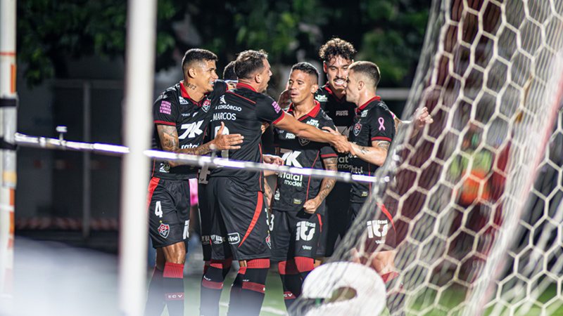 No momento você está vendo Vitória vence o Ceará e torcedor confia na virada
