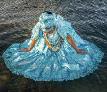 Livro “Baianas – Rituais, Símbolos e Fé” reúne 28 artistas em homenagem à ancestralidade feminina