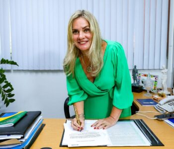 Presidente da Assembleia Legislativa da Bahia, Ivana Bastos, é internada e segue em observação na UTI