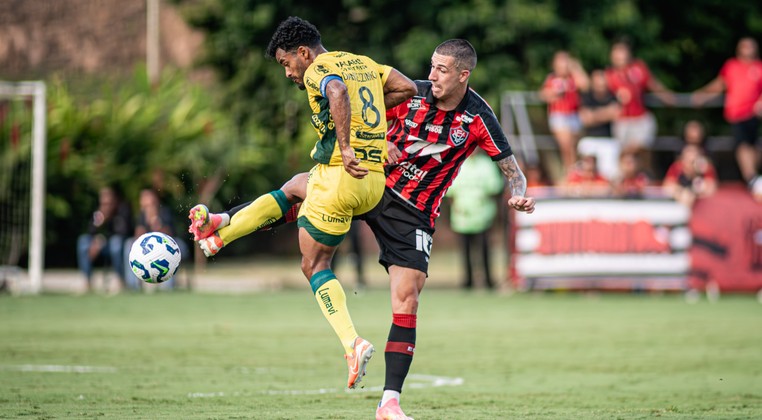 No momento você está vendo Vitória vence Mirassol e briga pela permanência na Série A