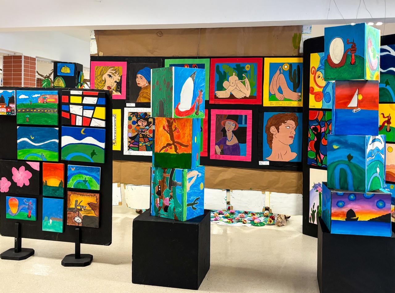 No momento você está vendo Mostra de artes celebra conclusão de ano letivo no Colégio São Paulo, em Salvador
