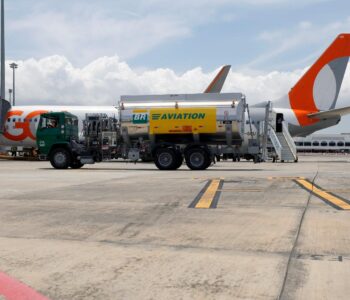 Bahia lança primeira operação regular de voos abastecidos com combustível sustentável de aviação na América Latina
