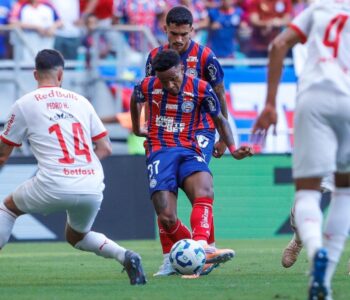 Bahia vence Braga de virada Bahia e fica mais próximo da Liberta