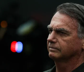Trama golpista: Bolsonaro e outros réus vão cumprir a pena inteira na prisão? Entenda