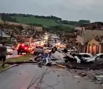 Ciclone deixa 4 mortos e 400 feridos no Paraná. Governo anuncia envio de equipes