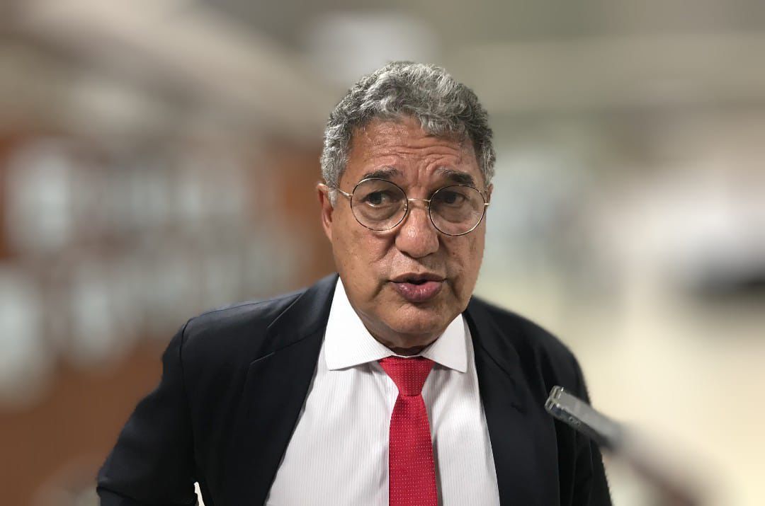 No momento você está vendo Oposição só joga pedra em árvore que dá fruto, diz líder do governo