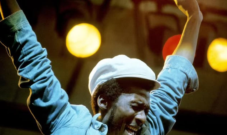 No momento você está vendo Cantor Jimmy Cliff morre aos 81 anos